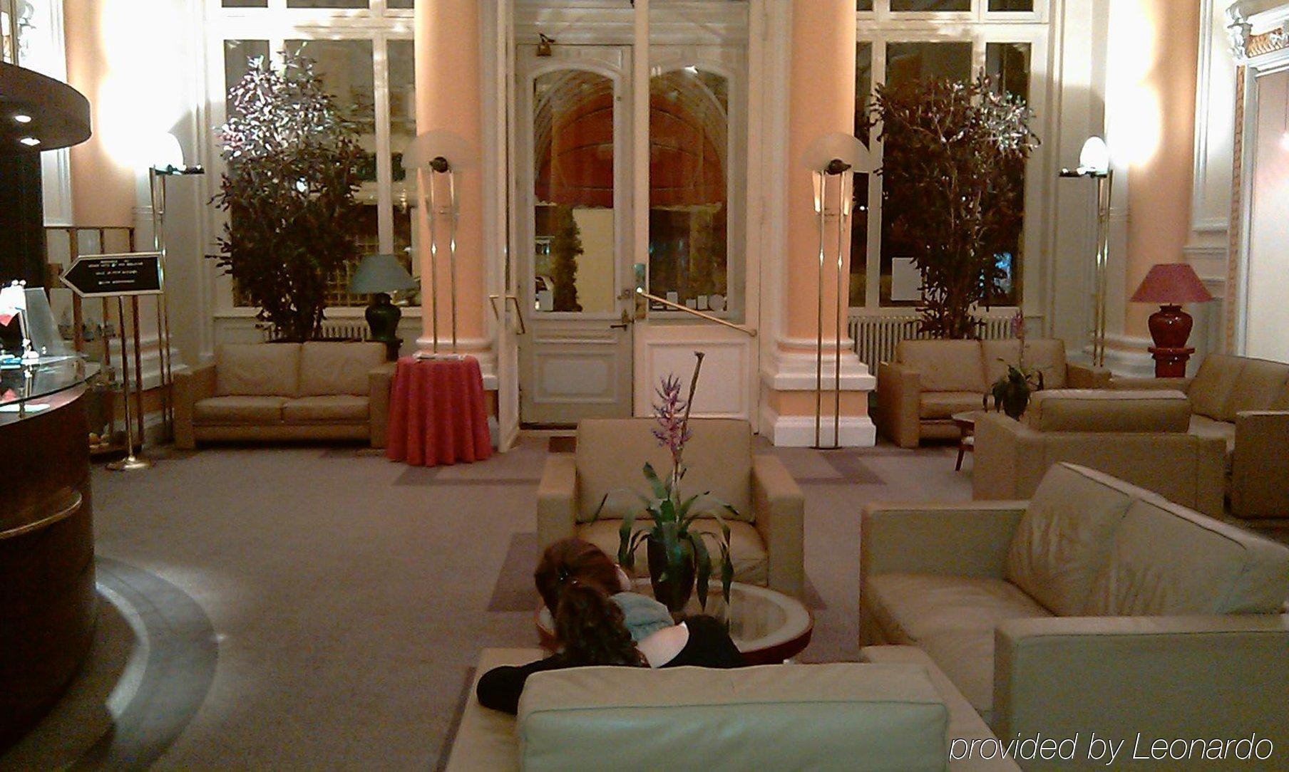 Grand Hotel Du Tonneau D'Or Belfort Interieur foto